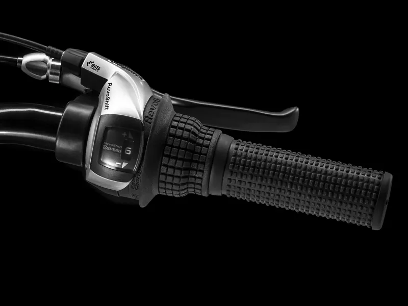 TREK Precaliber 24 8SP Childs Bike in Pink-5